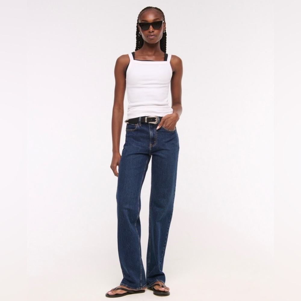 NWT high rise 90s relaxed jean